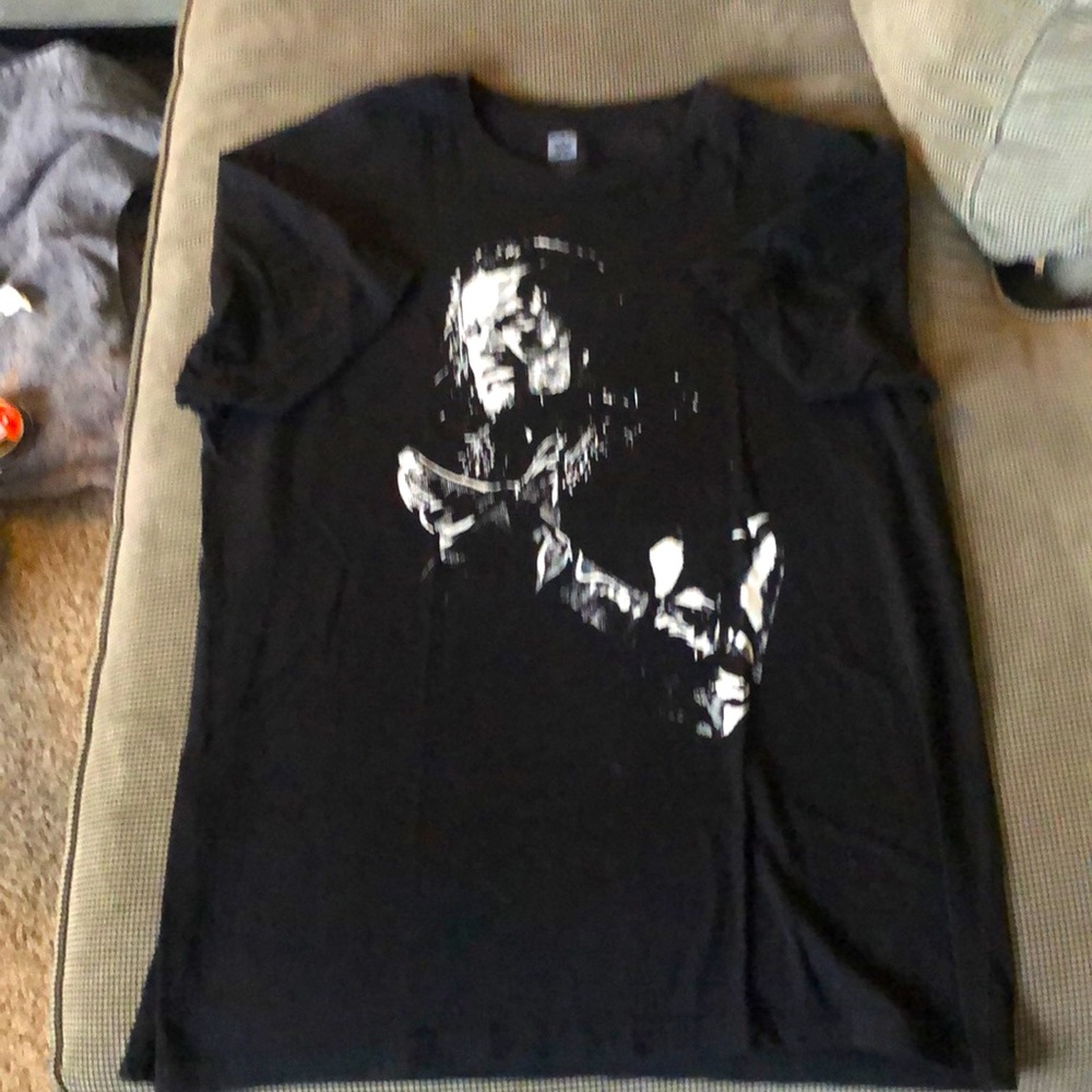 The Undertaker WWE author shirt. Size L